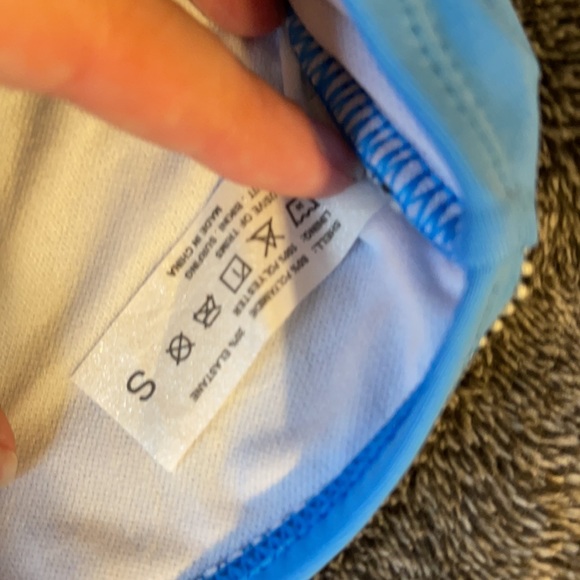 Blue patterned bikini - Picture 3 of 3